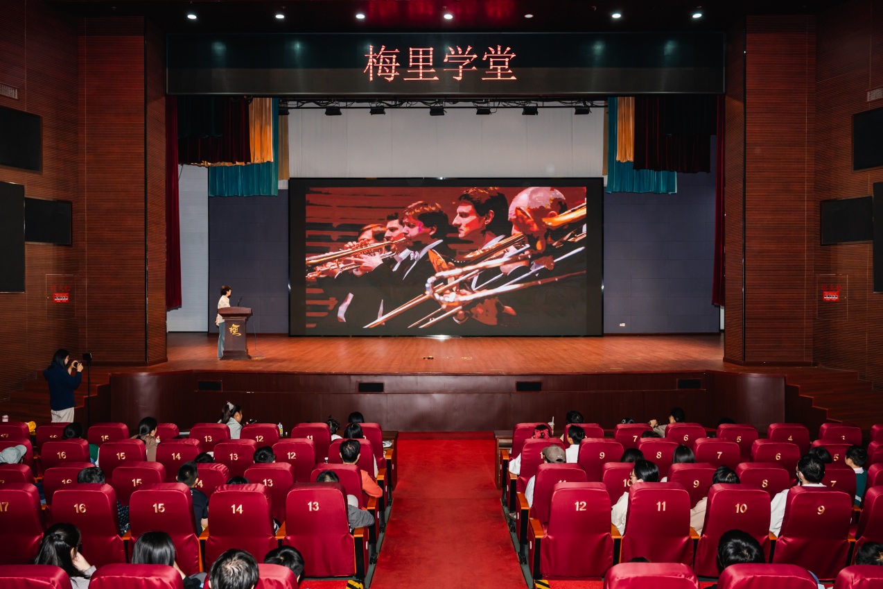 说明: C:\Users\user\Desktop\对接宿舍\5.10 梅村二胡文化园 通讯稿\20260510-WJM02913.jpg